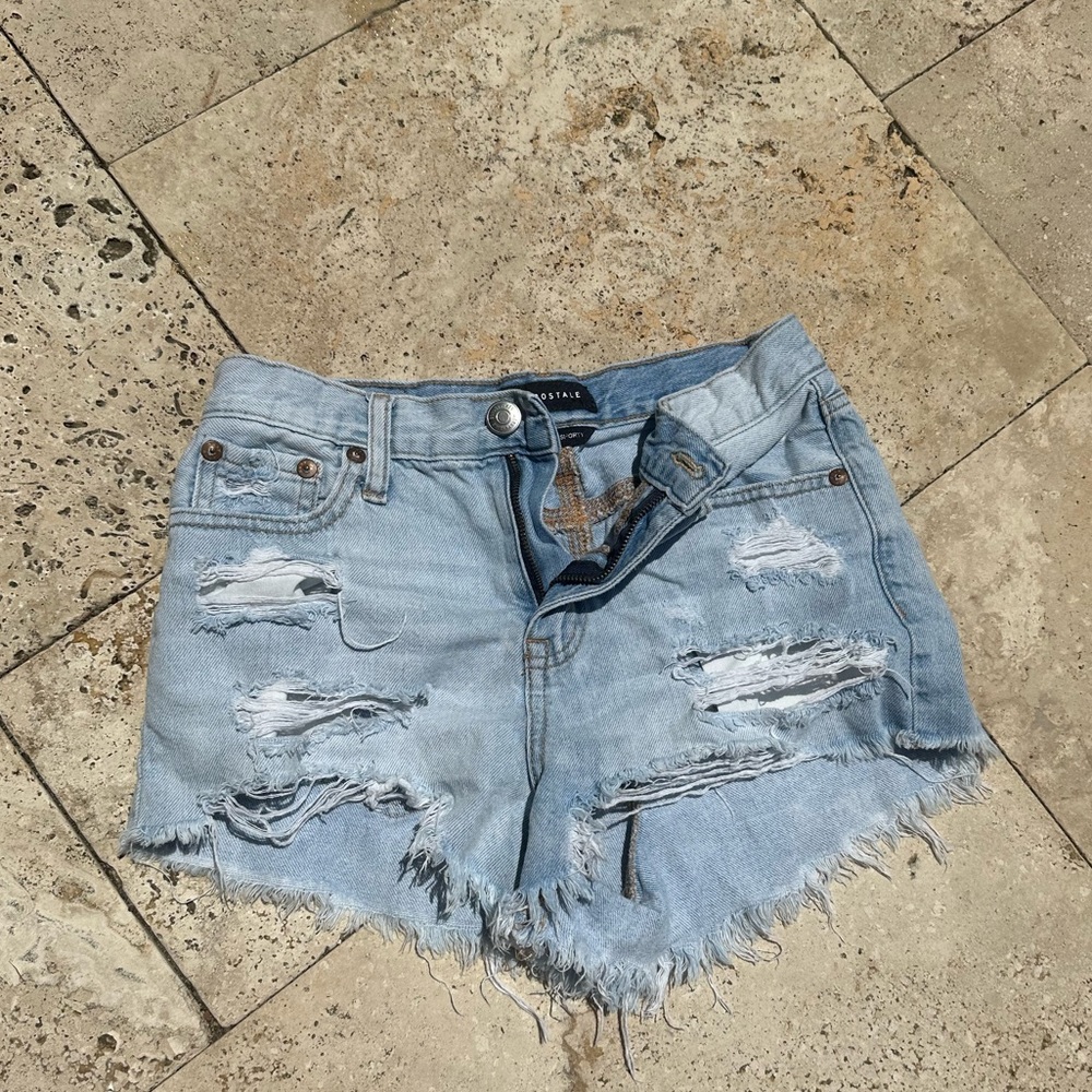 Aeropostale High Rise Shorty Size 0 Light Wash Jean Shorts